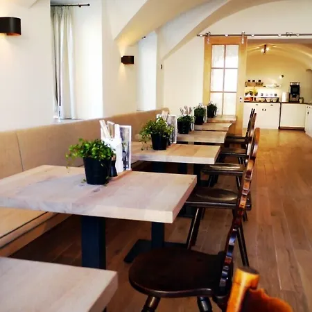 Romantik Lindner 호텔