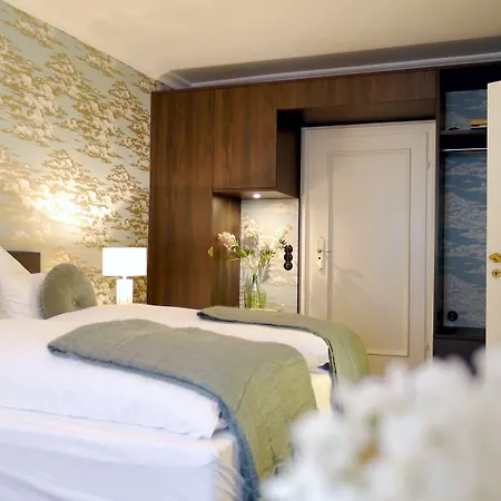 Romantik Lindner 호텔 4*