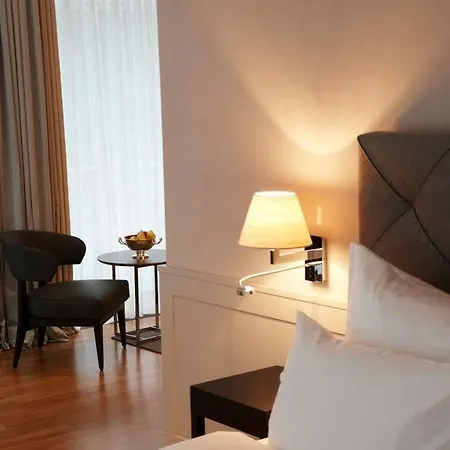 Romantik Lindner 호텔