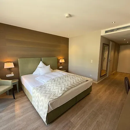 Romantik Lindner 4*